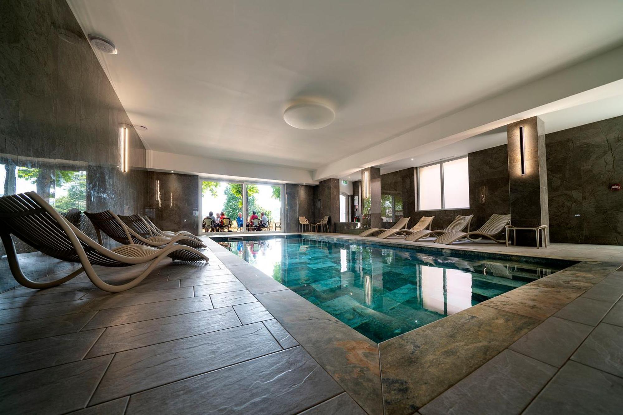Hotel Munsch Restaurant & Wellness, Colmar Nord - Haut-Koenigsbourg サン・ティポリット エクステリア 写真