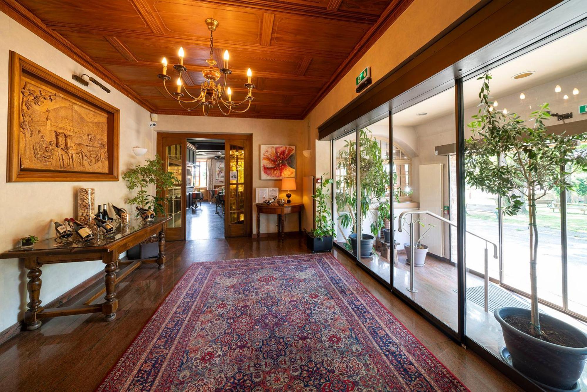 Hotel Munsch Restaurant & Wellness, Colmar Nord - Haut-Koenigsbourg サン・ティポリット エクステリア 写真